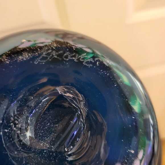 Signed Art Glass Vase Hand Blown Beautiful 12" - Picture 8 of 9